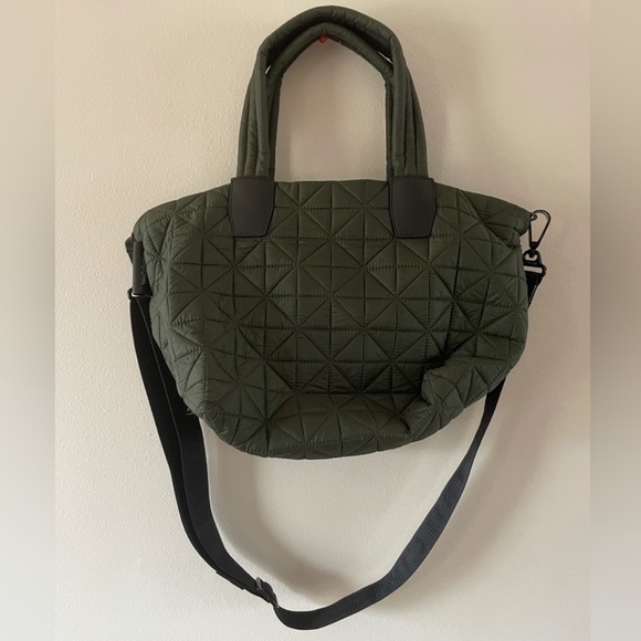Vee Collective Berlin Tote Bag - Picture 1 of 8
